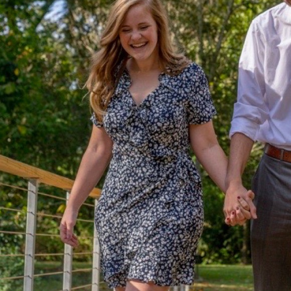 LOFT Navy and White Floral Wrap Dress - Picture 5 of 5